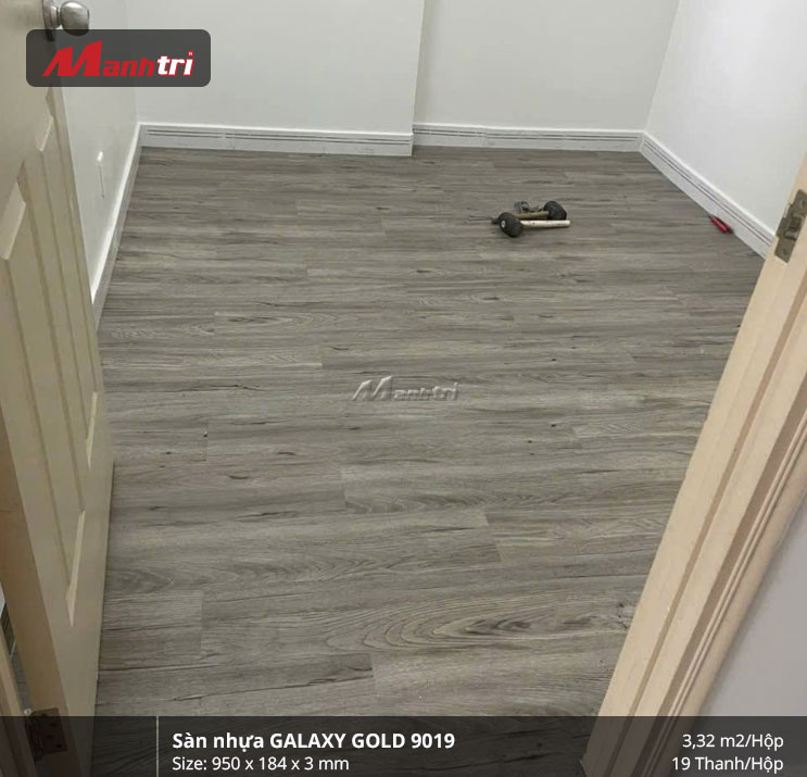 Thi công sàn nhựa dán keo Galaxy Gold 9019 tại Q.Bình Thạnh