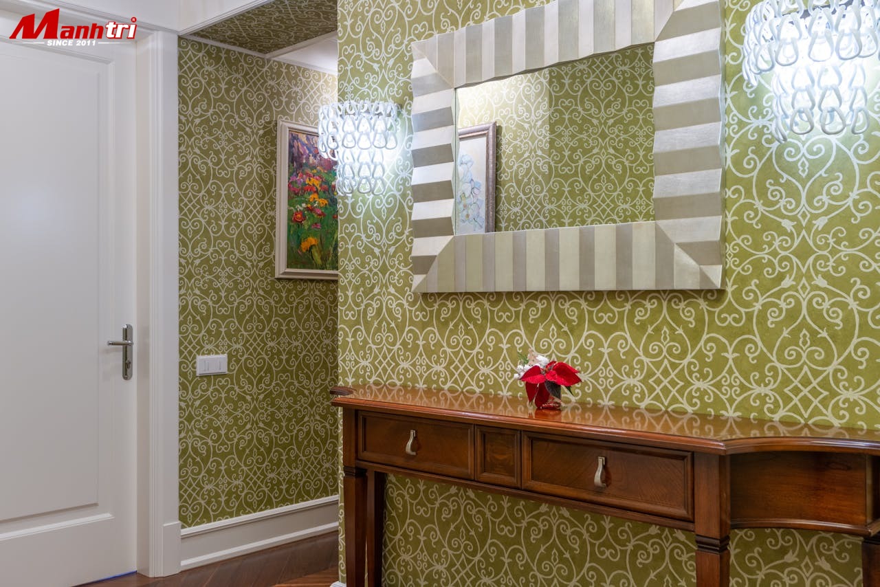 Giấy dán tường Hàn Quốc hoa văn xanh damask trang trí hành lang sang trọng