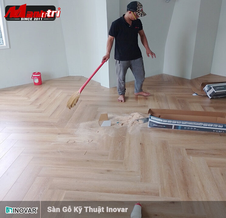 Sàn Gỗ Kỹ Thuật vs Sàn Gỗ Công Nghiệp – So Sánh Chi Tiết & Nên Chọn Loại Nào 2026